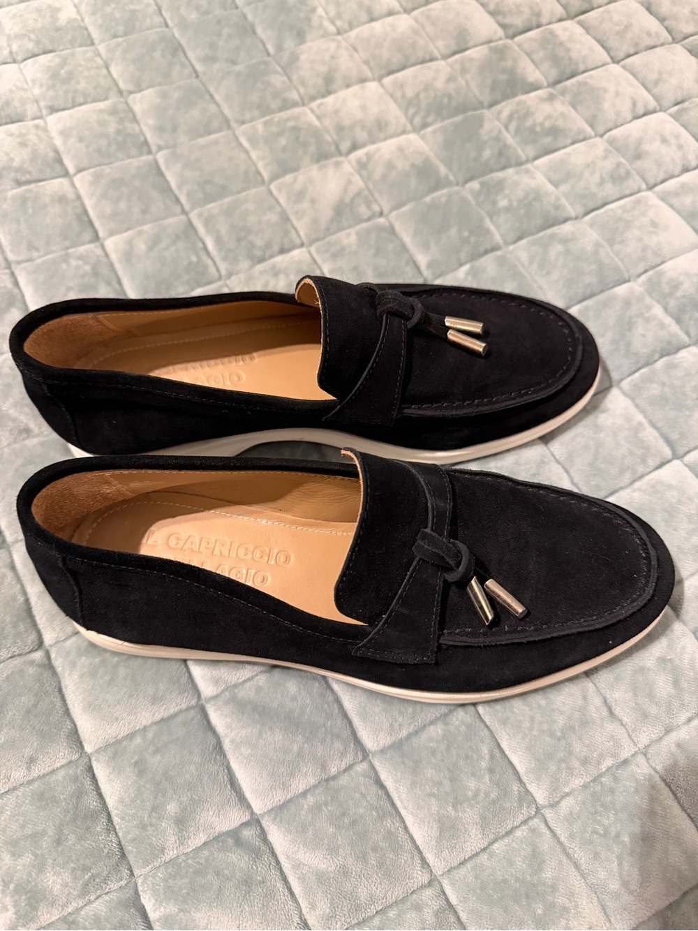 Il Capriccio Bellagio Suede Tassel Slip-On Loafers - size 5